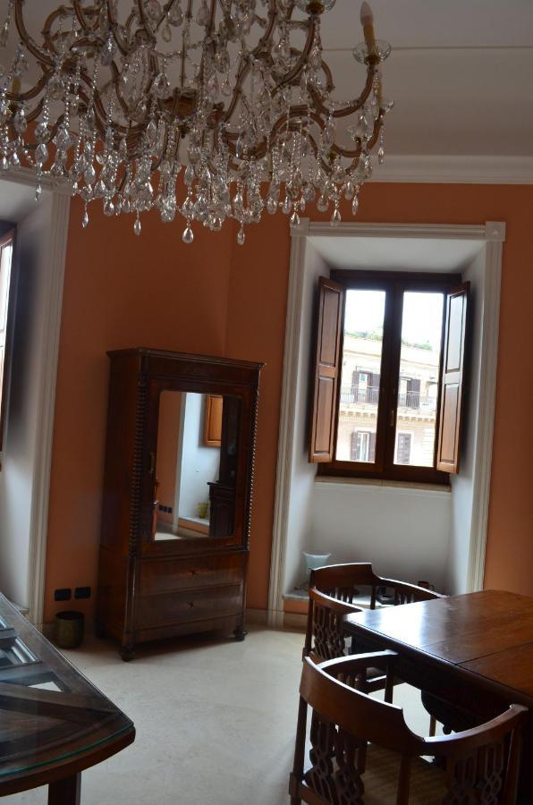 Elegante appartamento nel centro di Roma Esterno foto